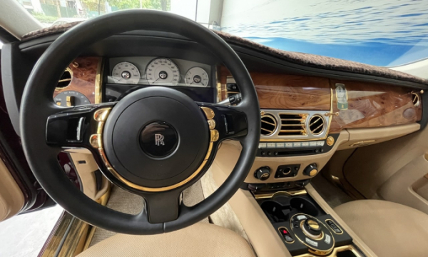Hạ giá chiếc Rolls-Royce Ghost của ông Trịnh Văn Quyết
