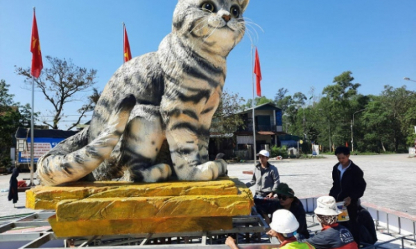 Người làm linh vật 'mèo hoàng hậu' ở Quảng Trị khiến dân mạng trầm trồ là ai?