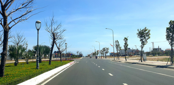 Một cây số đường ven biển Phú Yên dự tính hơn 241 tỉ đồng, tại sao?