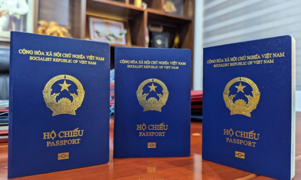 Cách chuyển visa sang hộ chiếu mới