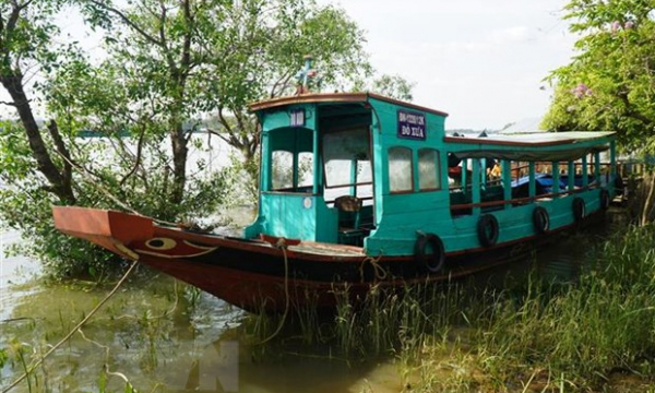 Vụ lật thuyền chở khách trên sông Đồng Nai: Khởi tố thuyền trưởng