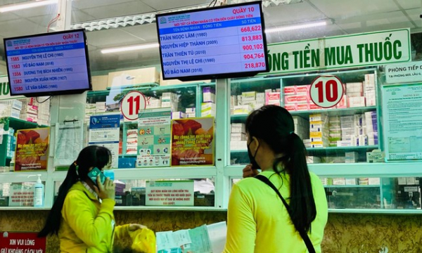 MUA SẮM THUỐC, TRANG THIẾT BỊ Y TẾ  Bình Dương, Bình Phước: Bác sĩ kê đơn, bệnh nhân mua bên ngoài bệnh viện