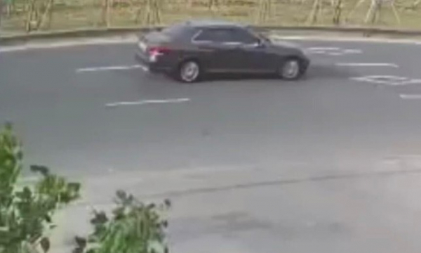 Khởi tố vụ án cán bộ ngân hàng lái xe Mercedes tông chết người