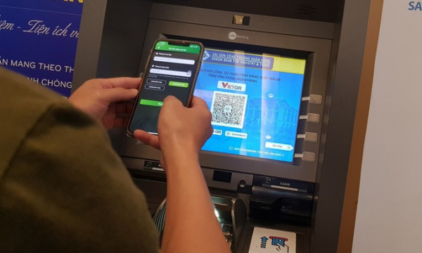 Chính thức rút tiền liên ngân hàng tại ATM bằng quét mã VietQR