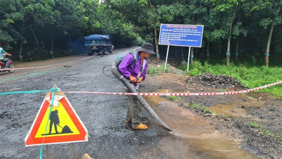 Đồng Nai: Thanh tra vụ thảm nhựa đường Sông Nhạn - Dầu Giây khi trời mưa