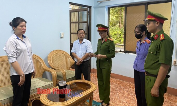 Bắt tạm giam kế toán Chi nhánh Văn phòng Đăng ký đất đai huyện Lộc Ninh