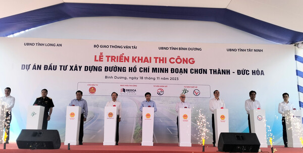 Thi công Dự án đầu tư xây dựng đường Hồ Chí Minh đoạn Chơn Thành - Đức Hòa