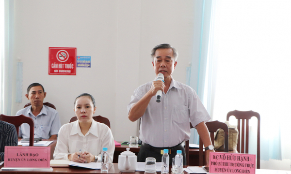 Lãnh đạo huyện Long Điền đối thoại với các hộ dân có đất bị thu hồi