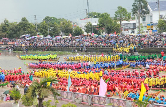 Khai mạc Lễ hội Oóc Om Bóc - Đua ghe Ngo tỉnh Sóc Trăng năm 2023