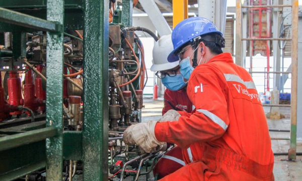 Vietsovpetro hoàn thành kế hoạch khai thác dầu/condensate