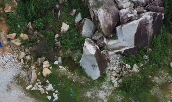 Thị xã Đông Hòa, Phú Yên: Khai thác khoáng sản trái phép rầm rộ