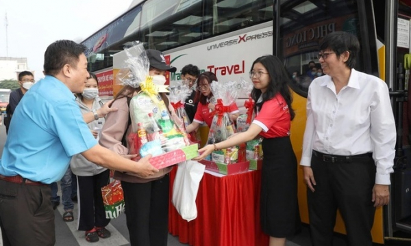 900 vé xe 0 đồng tặng người lao động về quê đón Tết