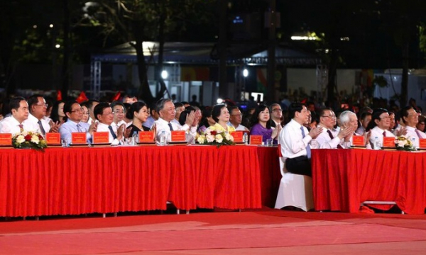 Hào khí đại thắng tái hiện trong chương trình “Mùa Xuân thống nhất”