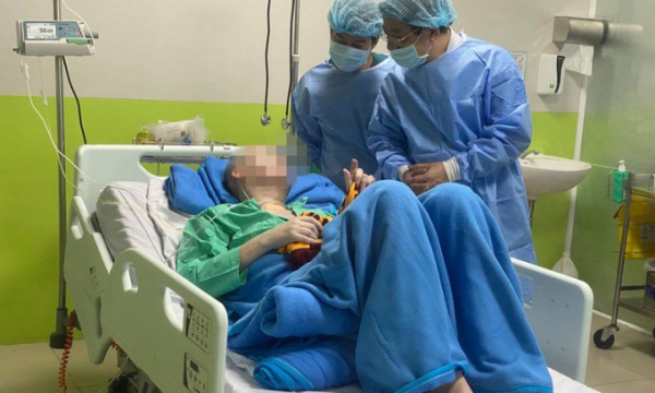 Bệnh nhân 91 đã trò chuyện và gửi lời cảm ơn các bác sĩ Việt Nam