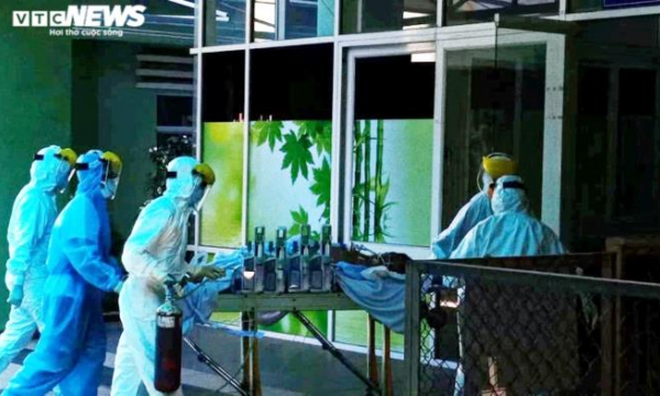 Bác tin bệnh nhân nghi mắc COVID-19 chết, 'vỡ trận' sân bay Đà Nẵng