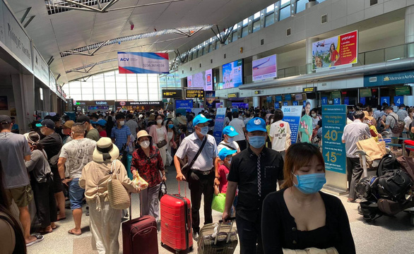 Hàng không hỗ trợ khách hoàn, đổi vé, tăng chuyến chặng Đà Nẵng như thế nào?
