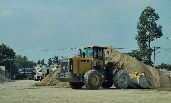 Đồng Nai: Trạm trộn bê tông tươi không đủ điều kiện vẫn ngang nhiên hoạt động