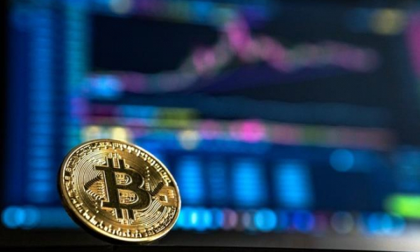Giá Bitcoin hôm nay 2/8: Tiền ảo tăng chóng mặt, Bitcoin chạm 12.000 USD