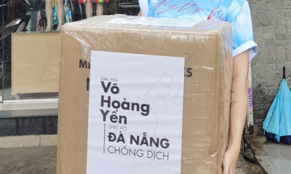 Siêu mẫu Võ Hoàng Yến quyên góp gần 13.000 khẩu trang ủng hộ đồng bào Đà Nẵng