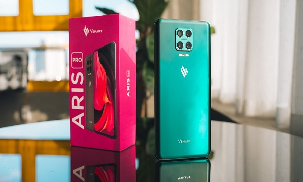 VinSmart ra mắt điện thoại camera ẩn đầu tiên tại Việt Nam