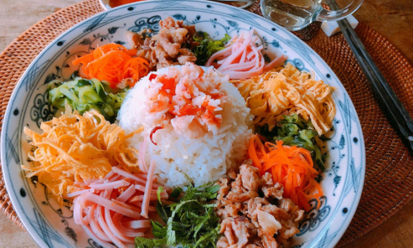 Loạt món ăn có tên lạ ở Việt Nam
