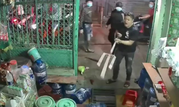 Bắt giữ 2 kẻ dùng ba chĩa truy sát người đàn ông ở Bình Tân