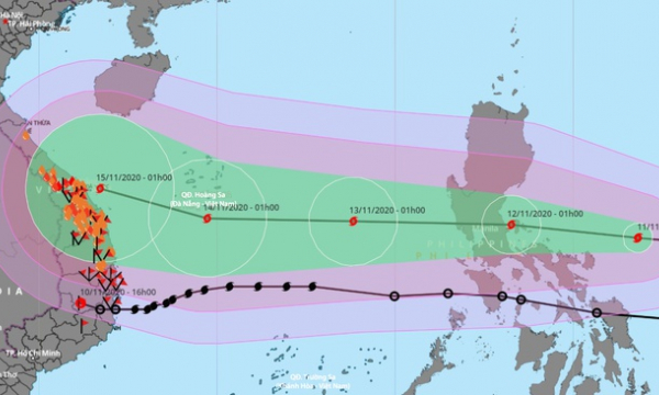 Tin mới nhất về đường đi của bão Vamco: Bão giật cấp 16 càn quét qua Philippines rồi vào biển Đông