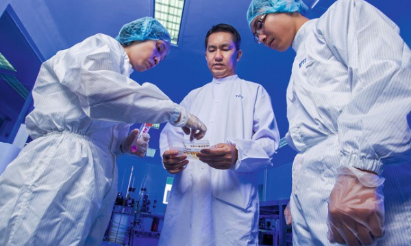 Bóng dáng gia tộc phía sau hãng sản xuất vaccine Covid-19 của Việt Nam