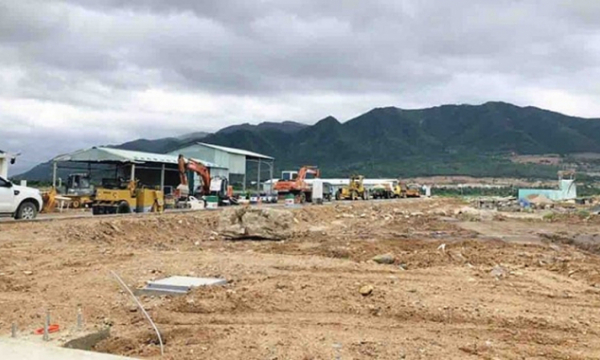 Khánh Hòa: Một dự án không phép ngang nhiên xây dựng nhiều hạng mục công trình “khủng”
