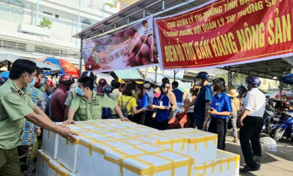 Bạc Liêu hỗ trợ tiêu thụ vải thiều của Bắc Giang
