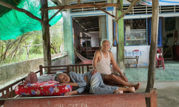 Cụ già 94 tuổi cho con nhà, đất rồi thành… không nhà