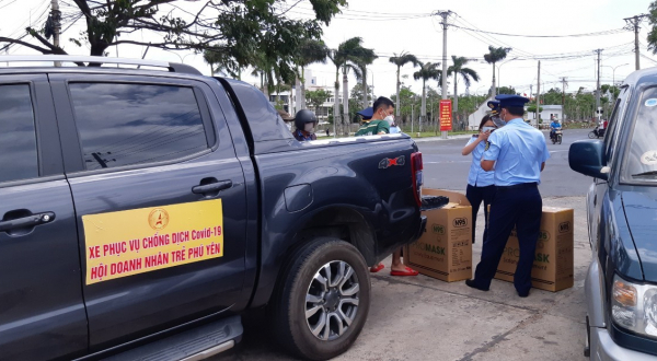 Phú Yên bắt quả tang vụ vận chuyển 500 bộ test nhanh Covid-19