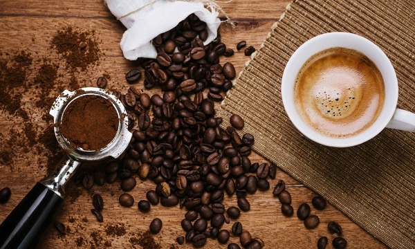 Giá cà phê hôm nay 15/8: Tăng gần 1.000 đồng/kg/tuần bất chấp nhu cầu cà phê thế giới sụt giảm