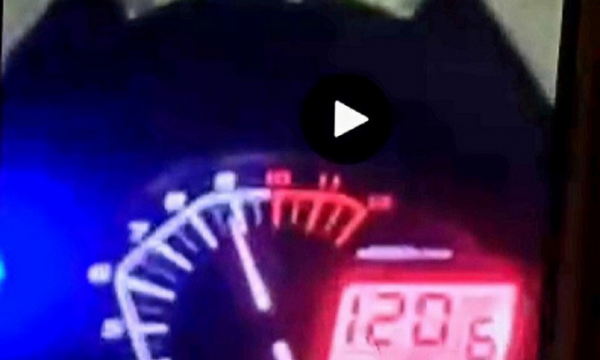 1 người nghiện chạy xe 120 km/h “thông chốt” kiểm dịch về dự sinh nhật vợ bạn