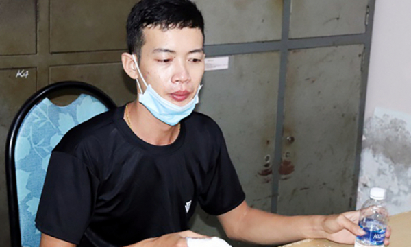 Thanh niên đâm bạn gái và 2 người nhà, 2 người chết