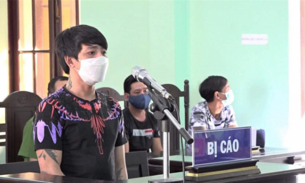 Ninh Thuận: Dùng dao đâm cán bộ chống dịch, lãnh 18 tháng tù