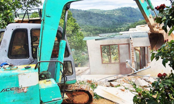 Lâm Đồng giải tỏa ‘làng biệt thự’ xây dựng trái phép trên đất rừng