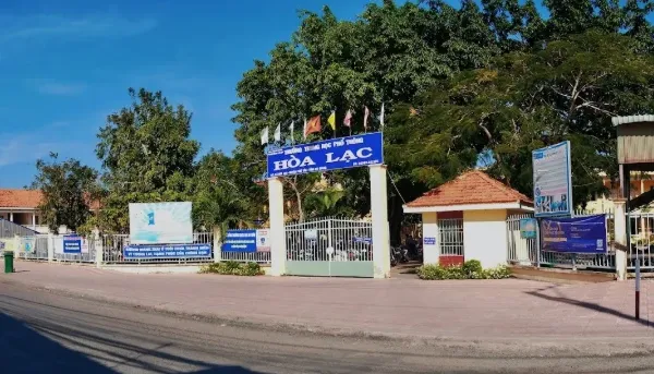 Việt Mỹ trúng gói thầu hơn 8 tỷ tại Trường THPT Hòa Lạc, tiết kiệm 0,64%