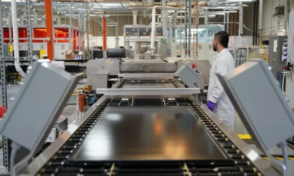 Mỹ tạo đột phá về pin mặt trời perovskite với hiệu suất vượt 30%