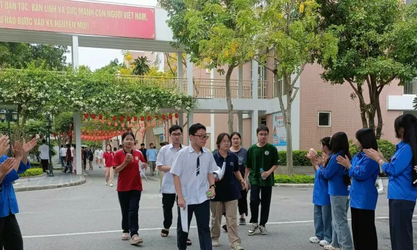 Sáng nay 1/7, Bộ Giáo dục công bố điểm thi tốt nghiệp THPT 2026