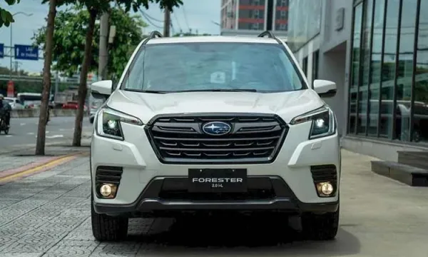 Subaru Việt Nam giảm giá Forester tới 360 triệu, Crosstrek gần 240 triệu