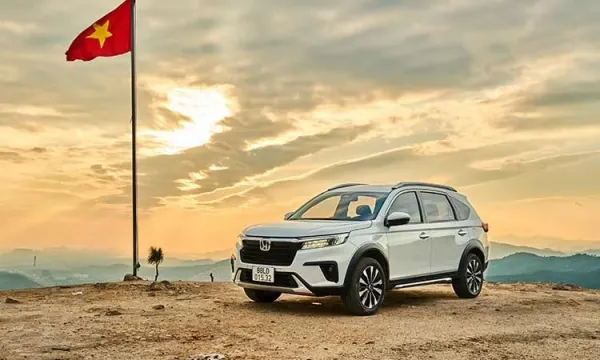 Giá xe Honda HR-V bản tiêu chuẩn được giảm còn 669 triệu đồng