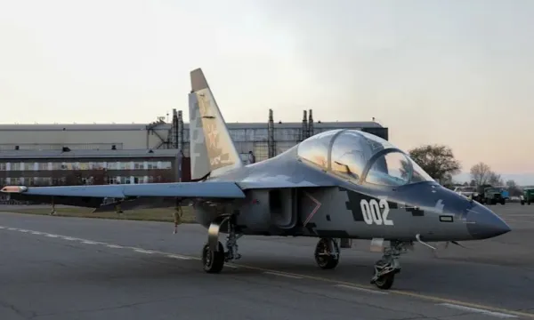 Tiêm tích Yak-130M cất cánh - khi người thầy trở thành chiến binh