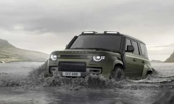 Lý do nào khiến siêu SUV Defender OCTA bị cắt gần 100 mã lực?
