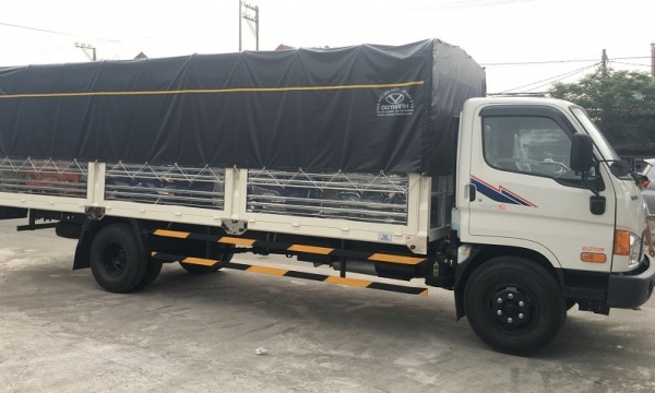 TP HCM: Bí mật nằm trong 3 xe tải đang lưu thông ở Tân Phú