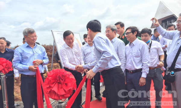Đồng Nai bàn giao 2.600 hecta đất sân bay Long Thành cho Bộ GTVT