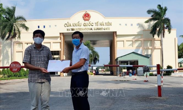 Kiên Giang hỗ trợ người gốc Việt tại Campuchia gặp khó khăn vì dịch COVID-19