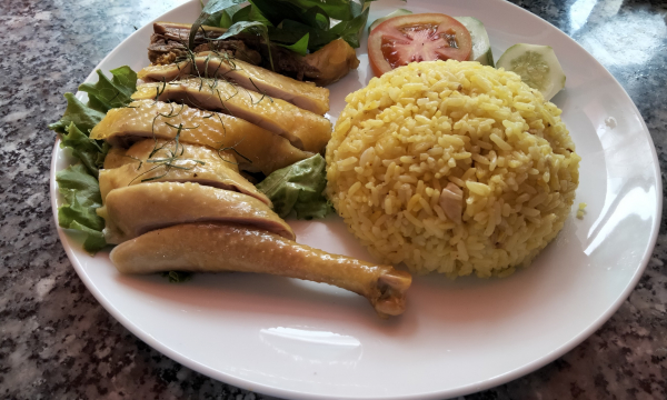 Review quán cơm gà 52 đậm đà hương vị xứ sở Tây Nguyên ngay tại Đồng Nai: Yên tâm ăn no không lo về giá
