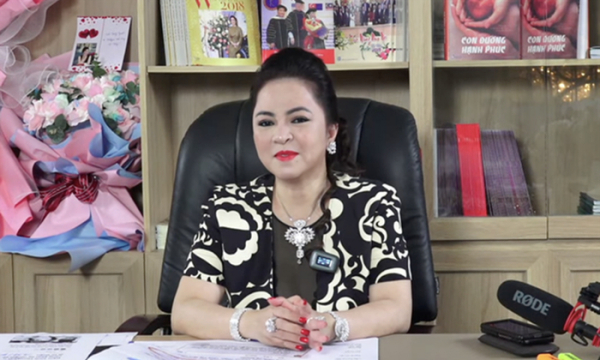 Bà Nguyễn Phương Hằng làm việc với Cơ quan điều tra