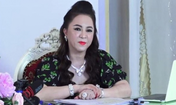 Nhà báo Nguyễn Đức Hiển tố giác bà Nguyễn Phương Hằng
